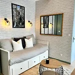 Le 5, Loc Studio Malouin